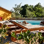 بيت للعطل Mobile Homes Dvor Manjadvorci
