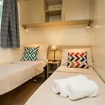 بيت للعطل Mobile Homes Dvor *