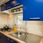 بيت للعطل Mobile Homes Dvor Manjadvorci