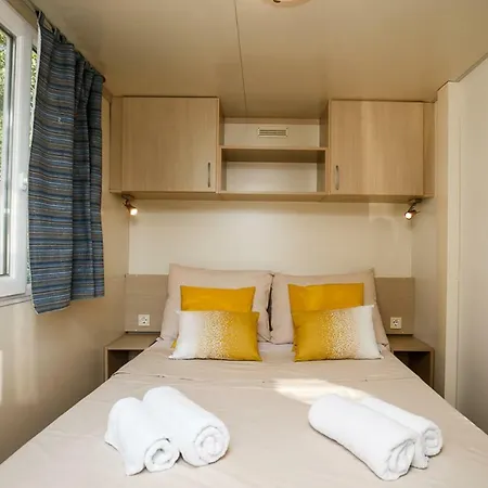 Mobile Homes Dvor Tatil Evi *